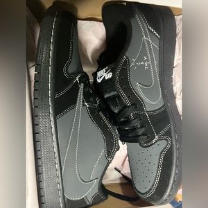 Jordan Travis Scott Blk Phantoms